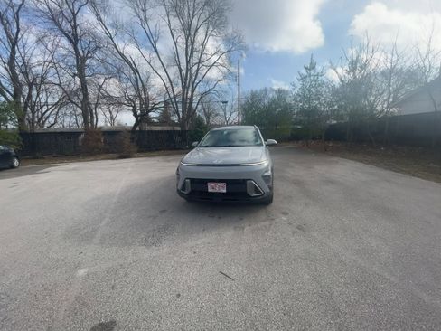 Used 2025 Hyundai Kona SEL image 15