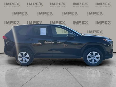 Used 2024 Toyota RAV4 LE image 6