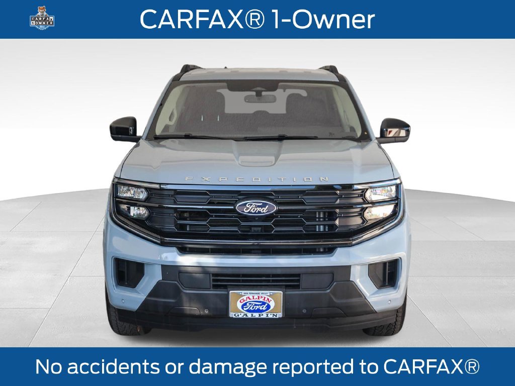 Certified 2025 Ford Expedition Active RWD image 3