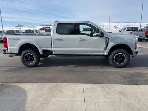 New 2026 Ford F250 Lariat w/ Tremor Off-Road Package image 4