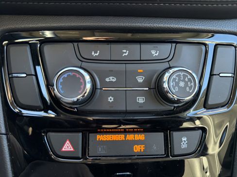 Used 2020 Buick Encore Sport Touring w/ Safety Package image 23