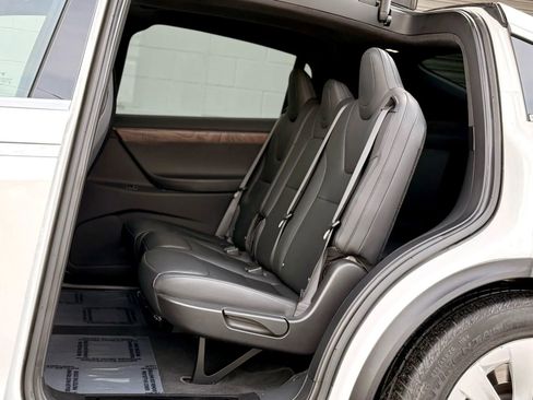 Used 2019 Tesla Model X Long Range image 20