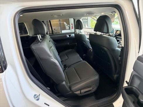 Used 2026 Hyundai Santa Fe SEL FWD image 17