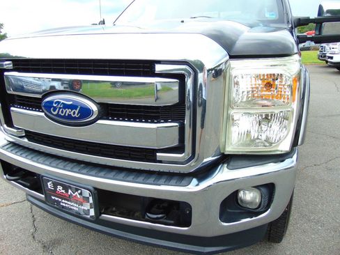 Used 2011 Ford F250 Lariat w/ Lariat Interior Pkg AWD/4WD image 37