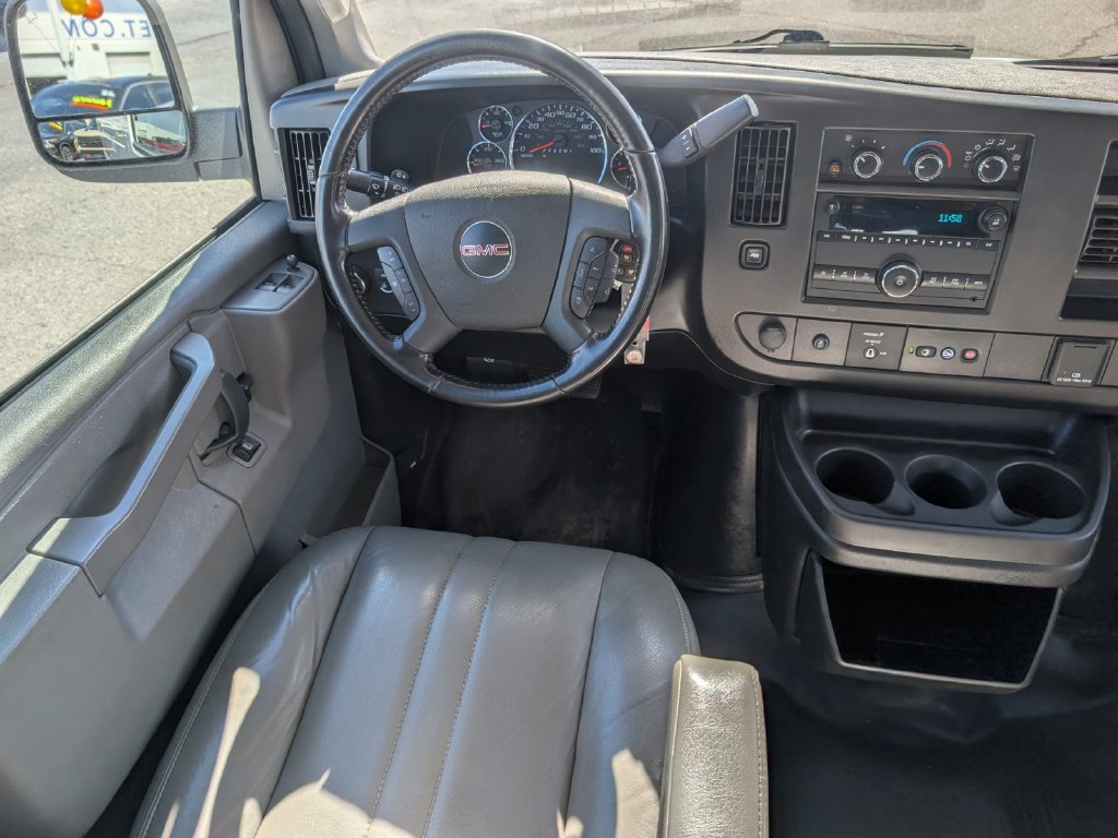 Used 2022 GMC Savana 3500 Extended w/ Driver Convenience Package RWD image 11