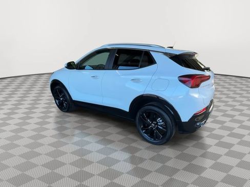 Used 2024 Buick Encore GX Sport Touring FWD image 5