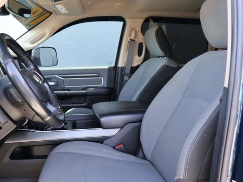 Used 2019 RAM 2500 Big Horn AWD/4WD image 9