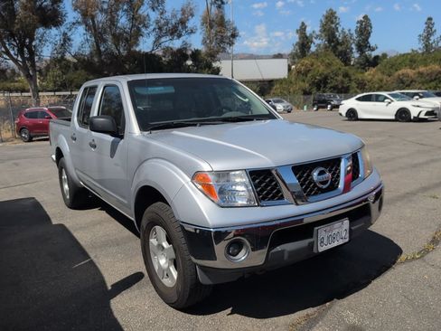 Used 2008 Nissan Frontier SE w/ SE Value Truck Pkg RWD image 3