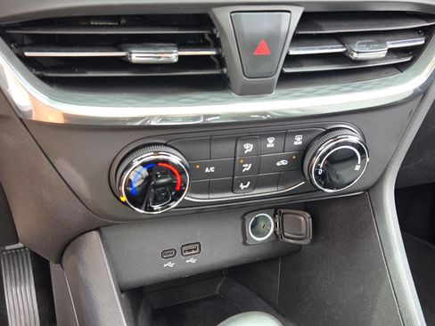 Used 2025 Buick Encore GX Preferred FWD image 20
