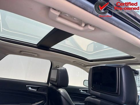 Used 2022 Ford Edge Titanium w/ Equipment Group 301A AWD/4WD image 30