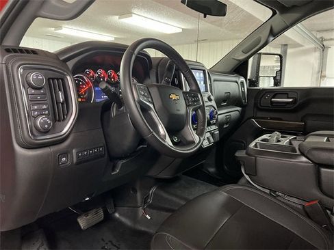Used 2022 Chevrolet Silverado 2500 LT w/ Convenience Package image 10