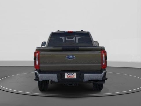 New 2026 Ford F250 XLT w/ XLT Premium Package AWD/4WD image 5