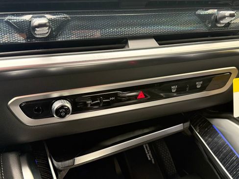 New 2026 BMW X6 xDrive40i image 29