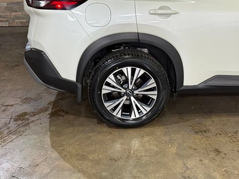 Used 2022 Nissan Rogue SV w/ SV Premium Package AWD/4WD image 6