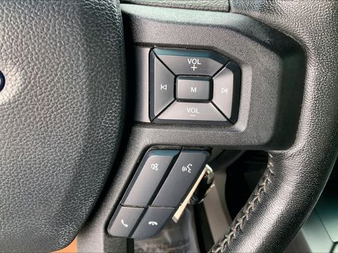 Used 2018 Ford F150 XLT w/ Equipment Group 302A Luxury AWD/4WD image 23