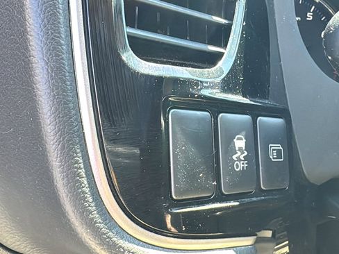 Used 2016 Mitsubishi Outlander ES AWD/4WD image 19