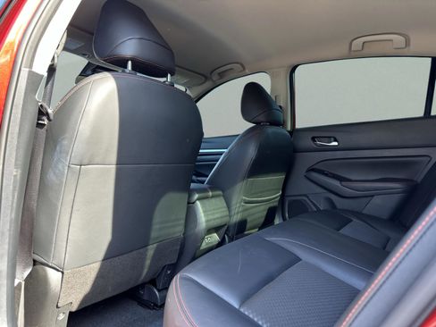 Certified 2024 Nissan Altima 2.5 SR FWD image 17