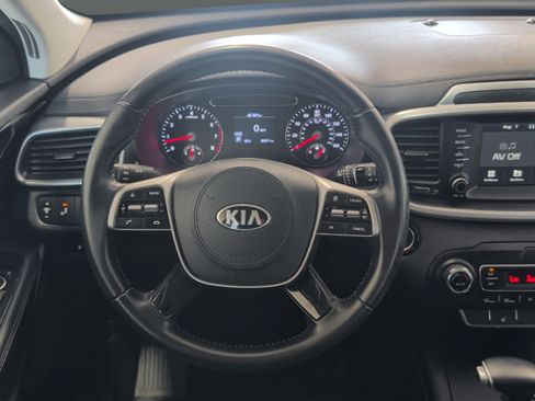 Used 2020 Kia Sorento S AWD/4WD image 15