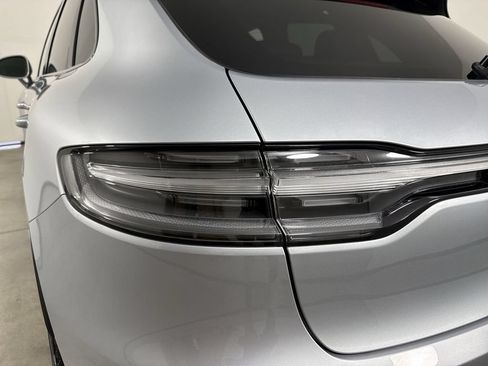 Certified 2026 Porsche Macan S AWD/4WD image 18