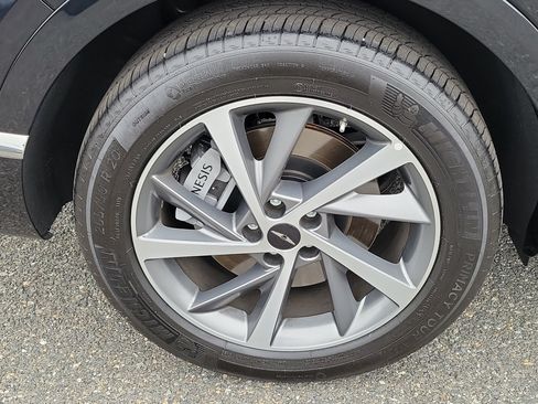 Certified 2026 Genesis GV80 2.5T Select AWD/4WD image 25