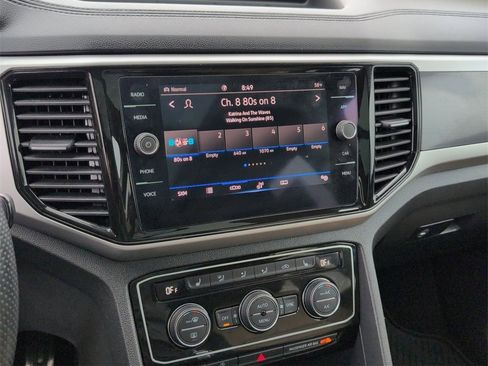 Used 2022 Volkswagen Atlas Cross Sport SEL R-Line image 16