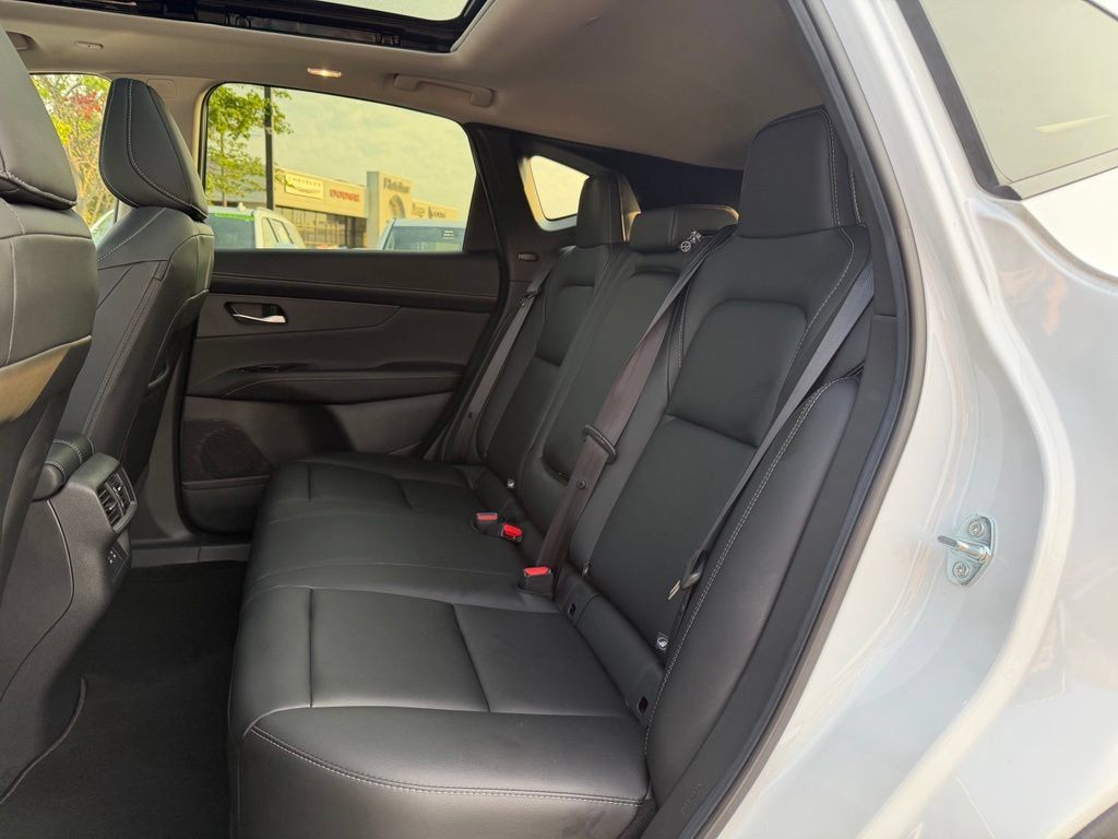 Used 2025 Nissan Murano SL AWD/4WD image 26