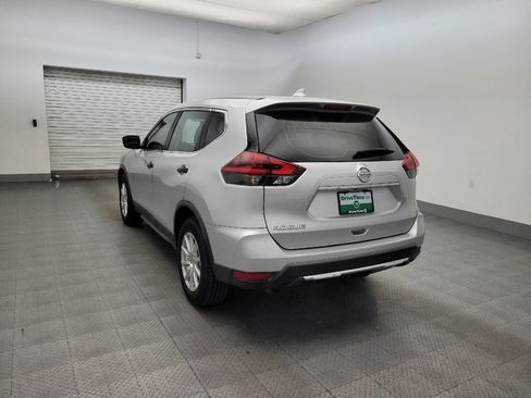 Used 2019 Nissan Rogue S FWD image 5