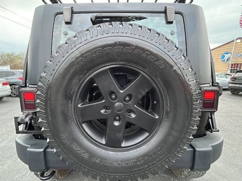 Used 2010 Jeep Wrangler Unlimited Sport w/ Trailer Tow Group AWD/4WD image 42