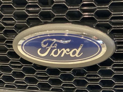 Used 2018 Ford F150 XL w/ Equipment Group 101A Mid image 10