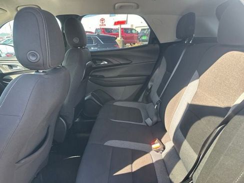 Used 2025 Chevrolet TrailBlazer LT AWD/4WD image 13