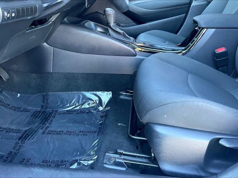 Used 2022 Toyota Corolla LE image 16