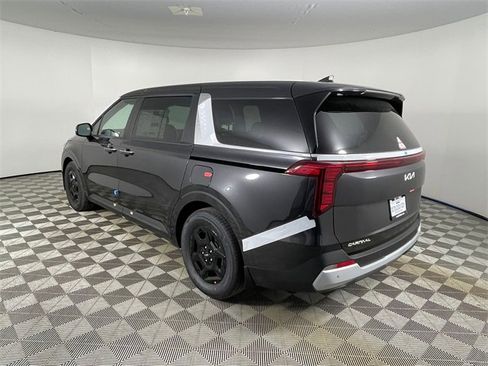 New 2026 Kia Carnival image 5