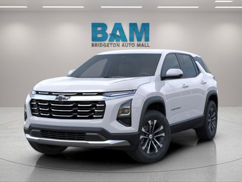 New 2026 Chevrolet Equinox LT w/ Convenience Package II image 4