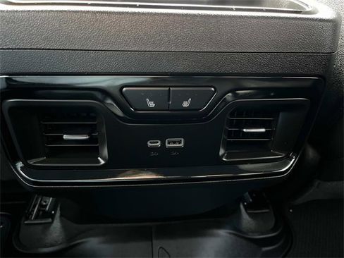 Used 2025 GMC Sierra 2500 AT4 w/ AT4 Premium Plus Package image 7