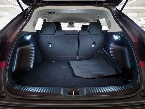 Used 2023 Honda HR-V LX image 8