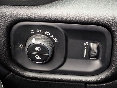 New 2024 RAM 2500 Big Horn w/ Safety Group image 27