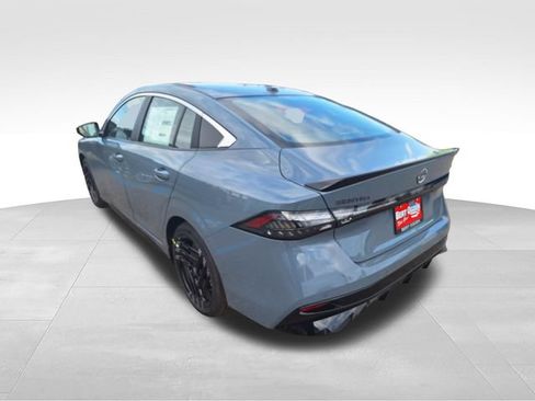 New 2026 Nissan Sentra SR w/ SR Premium Package FWD image 6