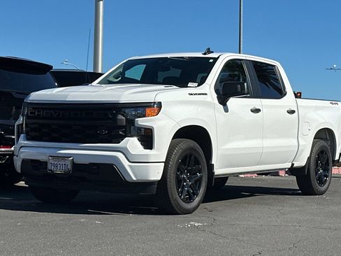 Certified 2025 Chevrolet Silverado 1500 Custom w/ LPO, Dark Essentials Package image 9