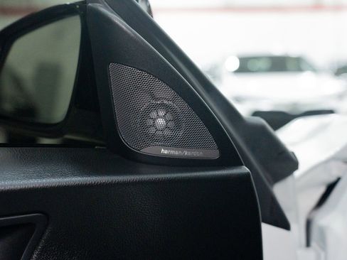 Used 2018 BMW M2 image 18