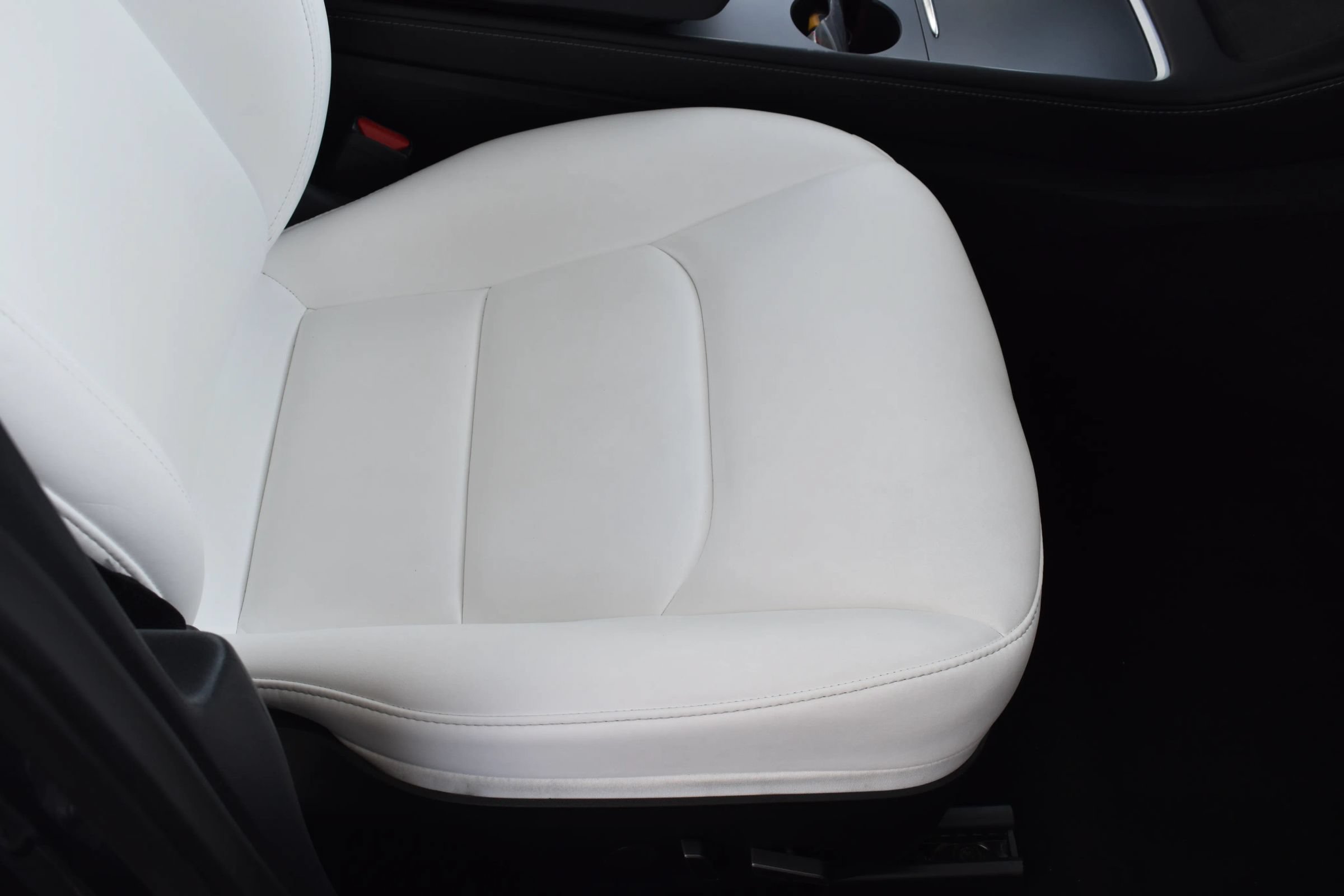 Used 2023 Tesla Model 3 Standard Range RWD image 13