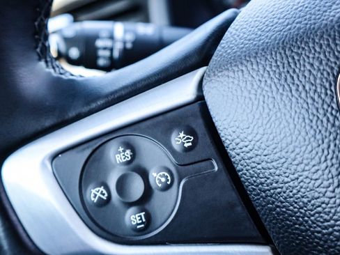 Used 2023 GMC Acadia SLT image 26