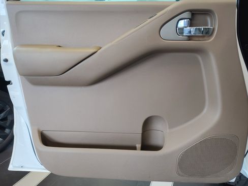 Used 2006 Nissan Frontier SE w/ (P01) Power Pkg RWD image 20