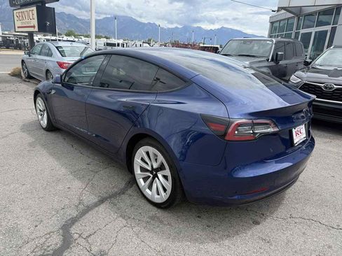 Used 2022 Tesla Model 3 Long Range AWD/4WD image 7