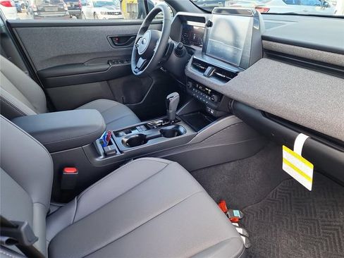 Used 2026 Subaru Outback Limited AWD/4WD image 16