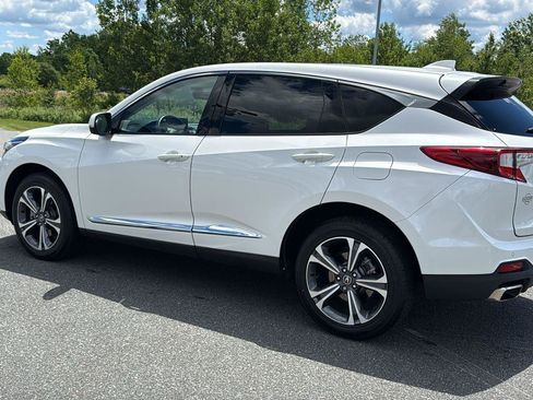 Used 2023 Acura RDX AWD w/ Advance Package image 10