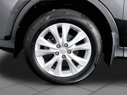 Used 2015 Toyota RAV4 Limited w/ Technology Package AWD/4WD image 11