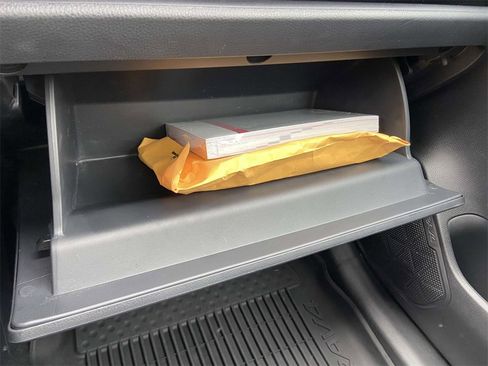 Used 2024 Toyota RAV4 XLE w/ Convenience Package image 32