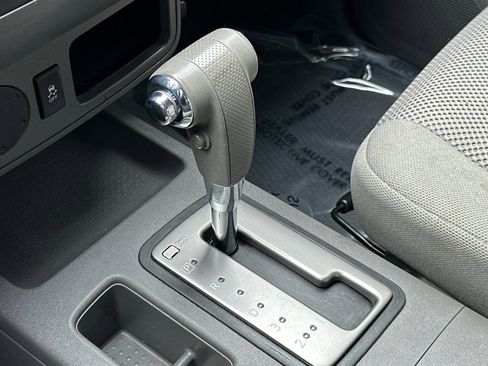 Used 2019 Nissan Frontier SV image 18