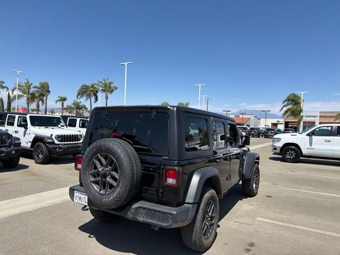 Used 2025 Jeep Wrangler Unlimited Sport AWD/4WD image 9