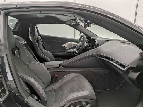 Used 2024 Chevrolet Corvette Z06 image 16